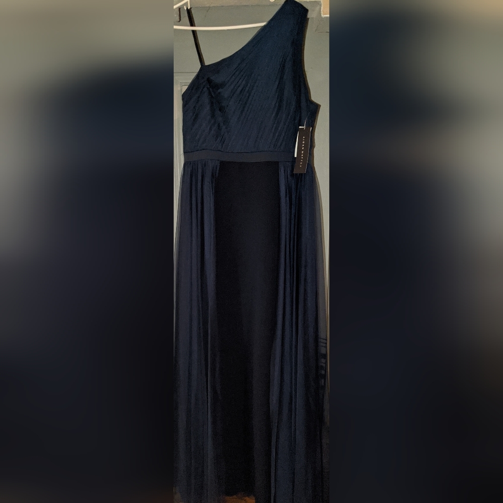 Aidan Maddox Gown, NWT